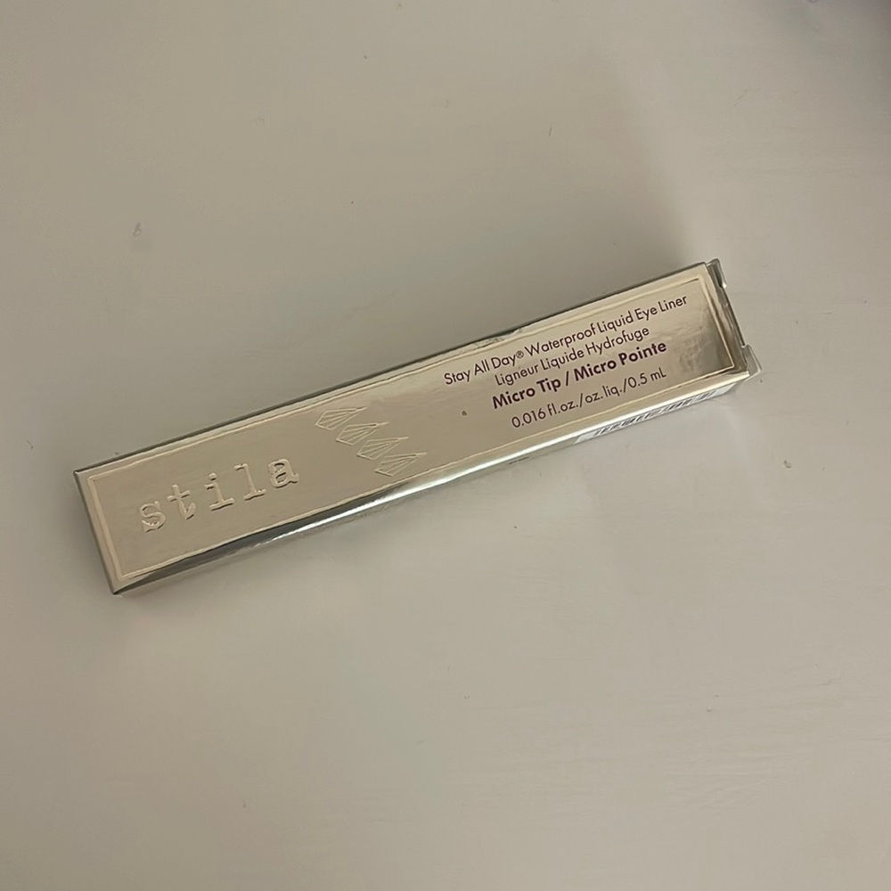 Stila micro tip waterproof liquid liner in intense black